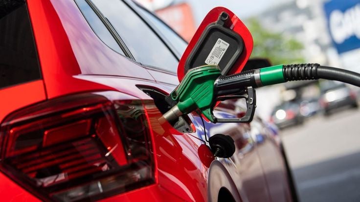 Motorinde Yeni Zam Gündemde: Litre Fiyatı 97 TL’yi Aşabilir